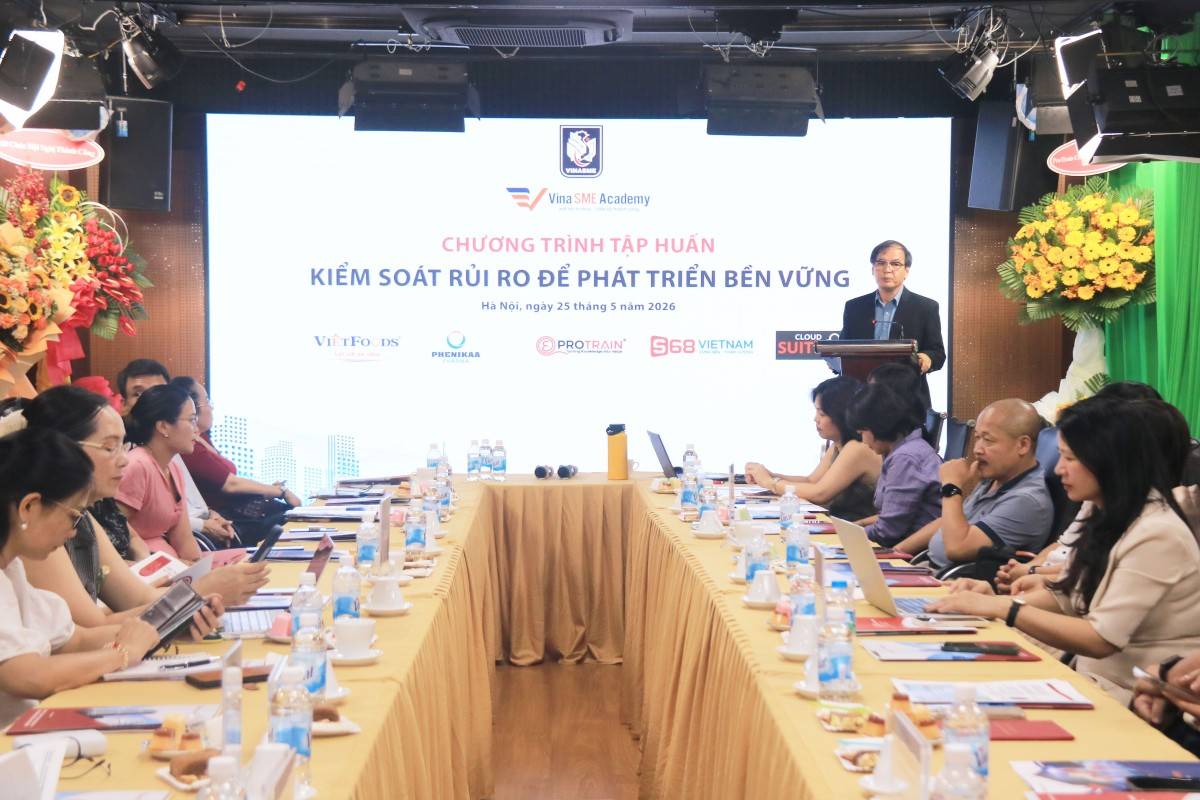Tiến sĩ Tô Hoài Nam – Phó Chủ tịch Thường trực kiêm Tổng Thư ký Hiệp hội phát biểu tại chương trình.